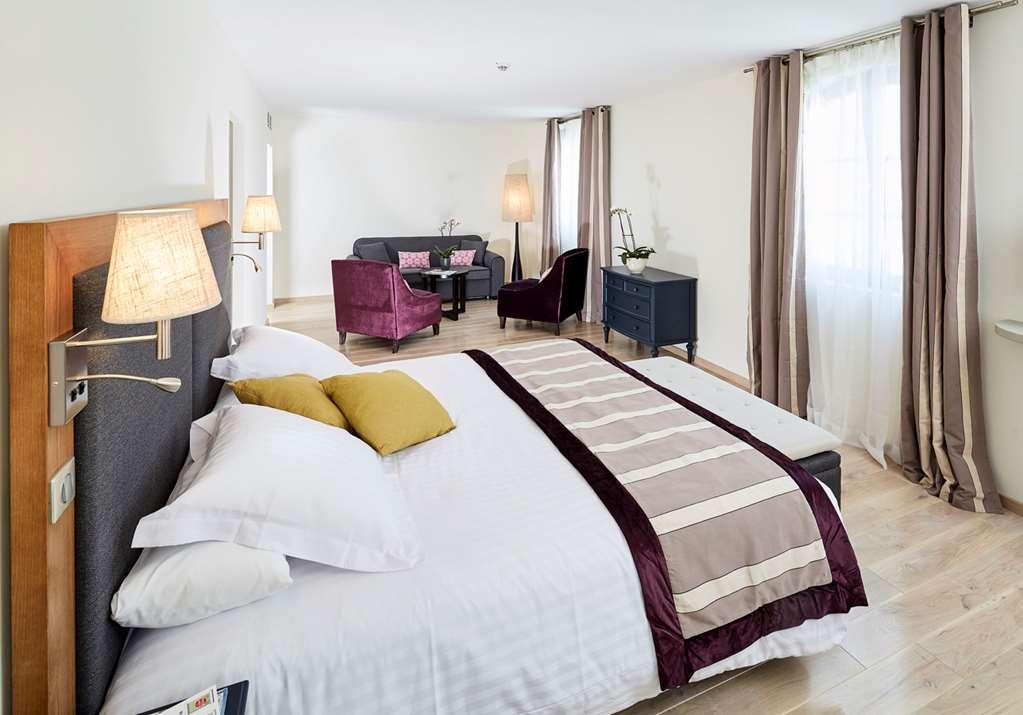 Mercure Maintenon Camera foto