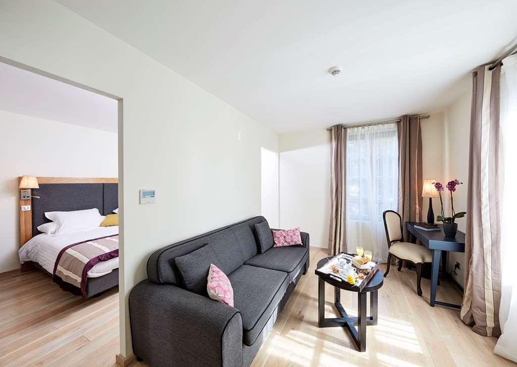 Mercure Maintenon Camera foto