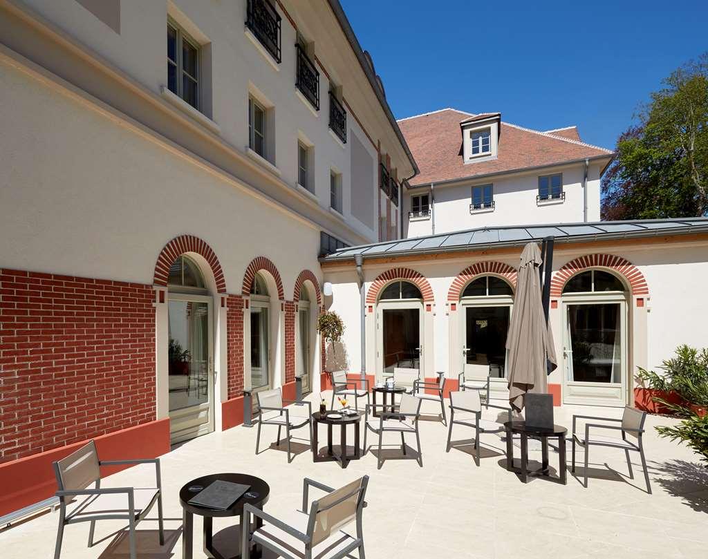 Mercure Maintenon Esterno foto
