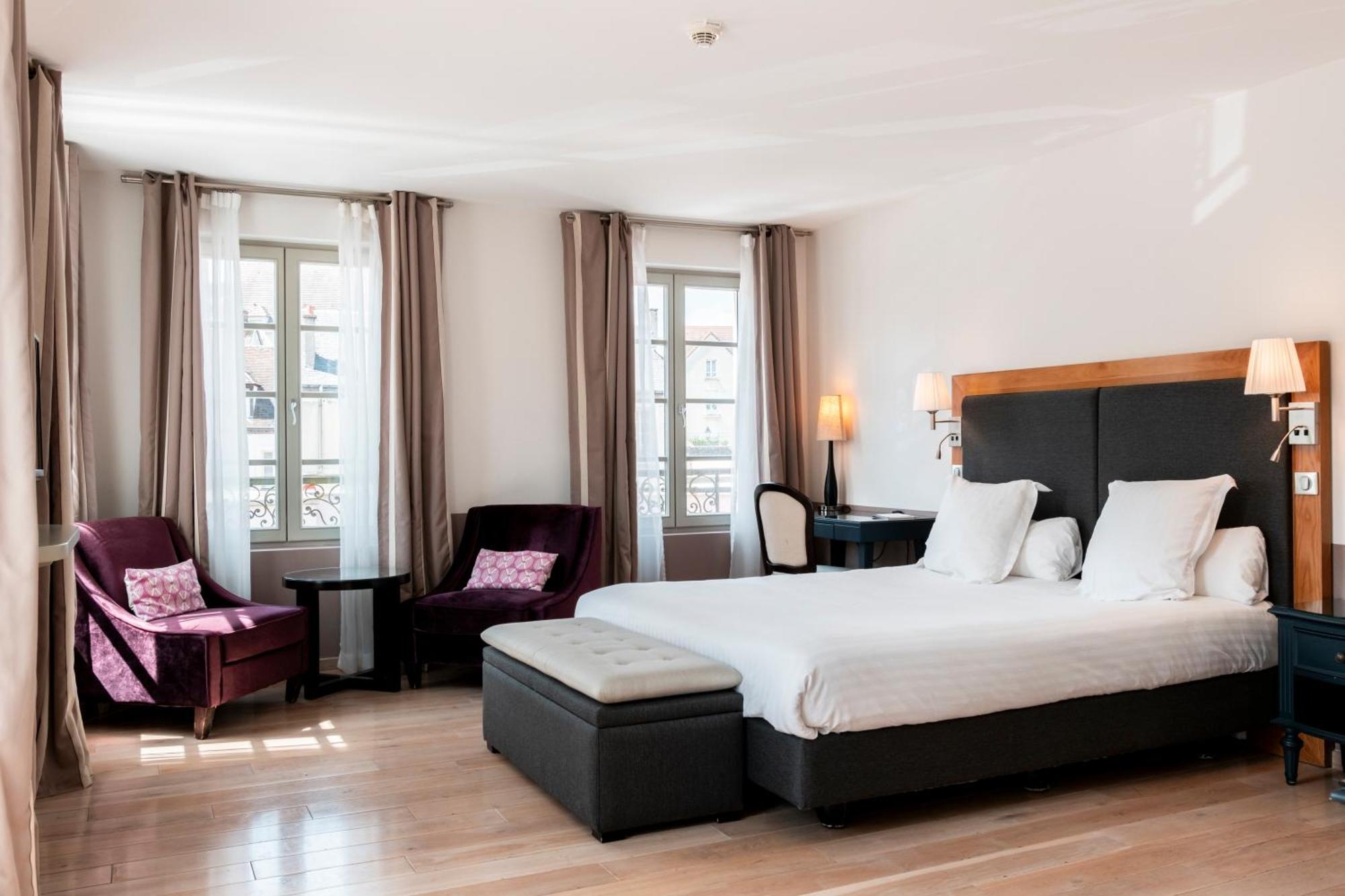 Mercure Maintenon Esterno foto
