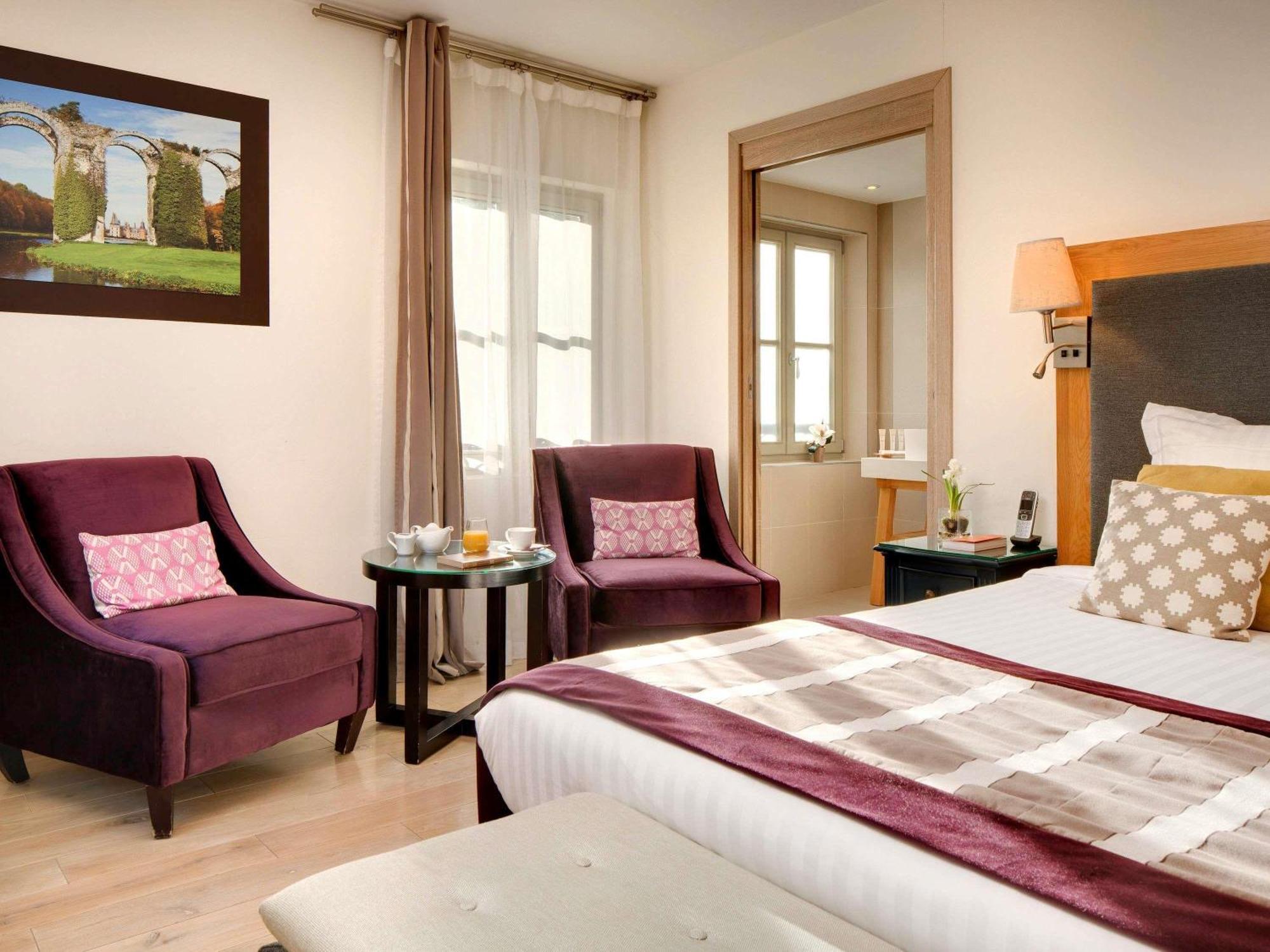 Mercure Maintenon Esterno foto